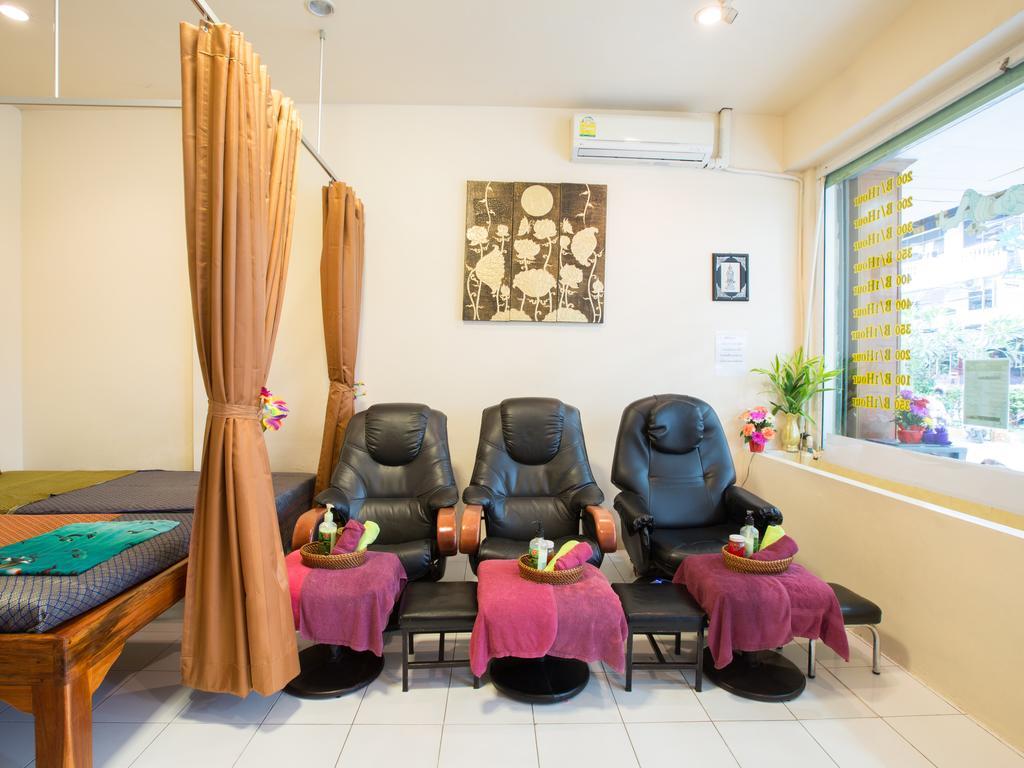 Stefan'S Guesthouse Jomtien Beach Extérieur photo
