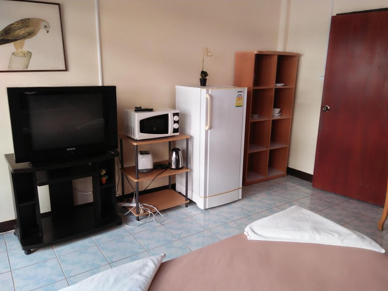 Stefan'S Guesthouse Jomtien Beach Extérieur photo